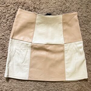 Hollister Tan and Cream Mini Skirt